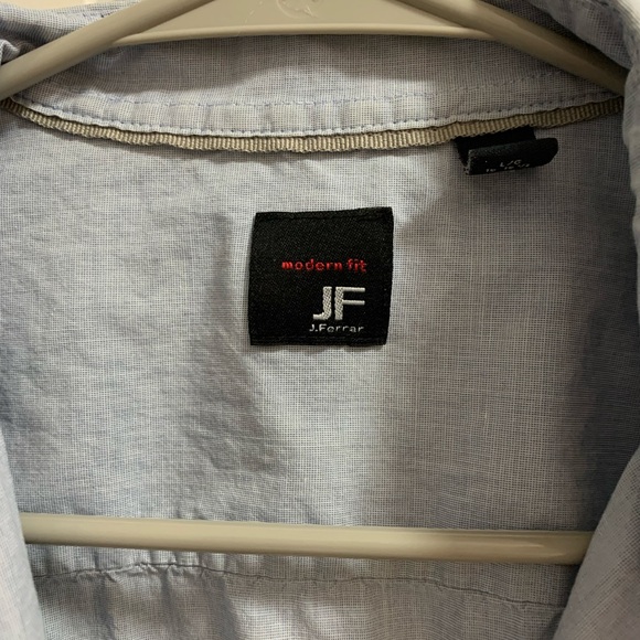 Lightweight button up - Picture 4 of 5